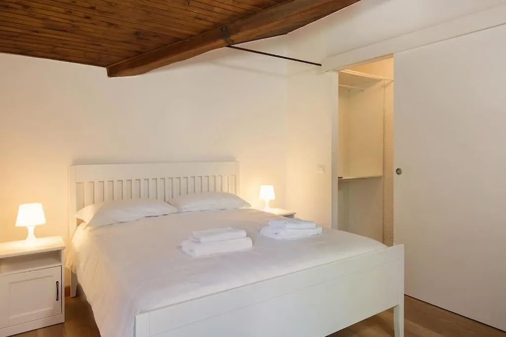 Apartment Villa Al Parco Antico - Casetta Centrale Costermano Italy